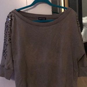 A sweatshirt